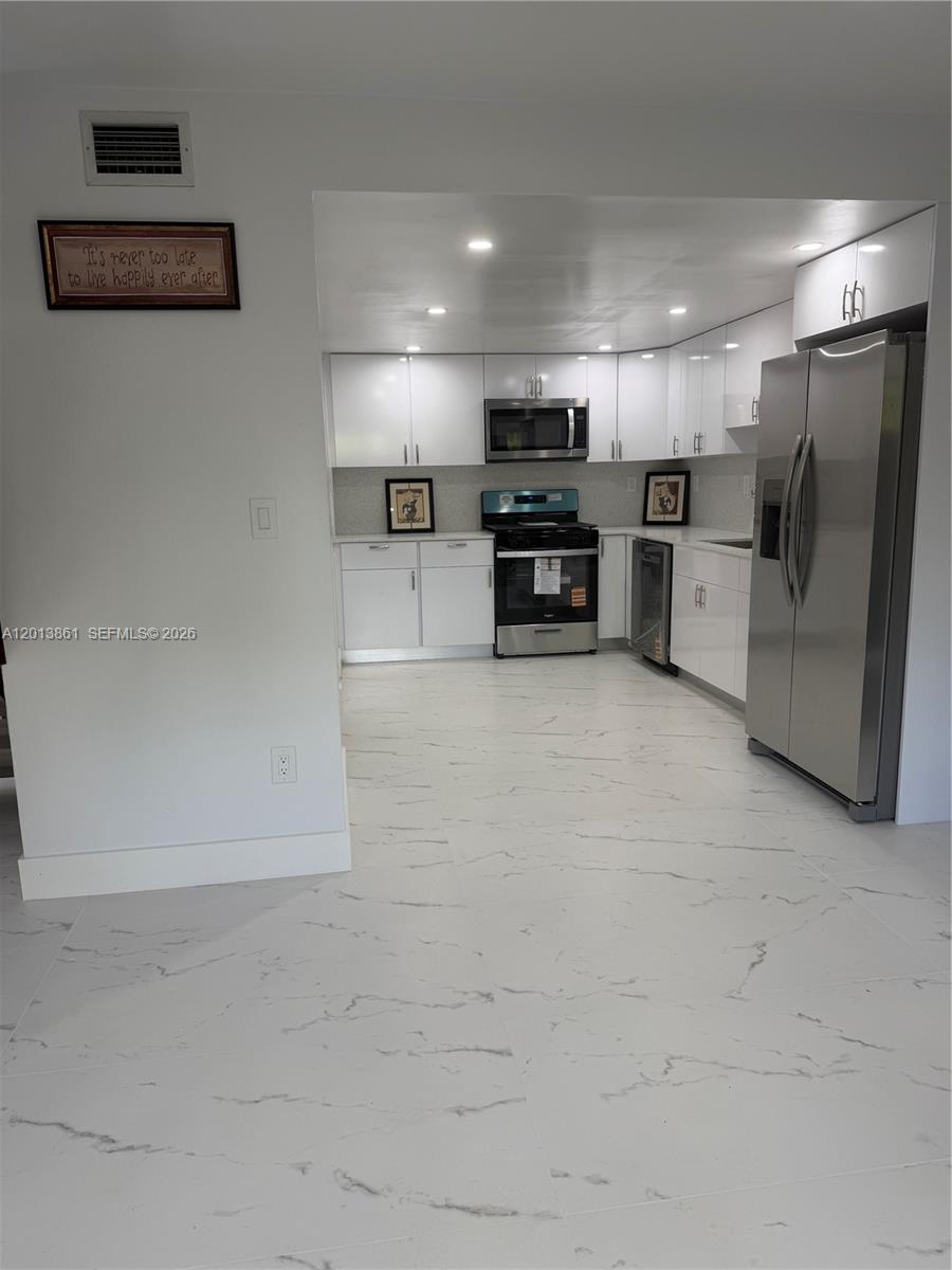7024 SW 114th Pl # 52 Unit: A-52