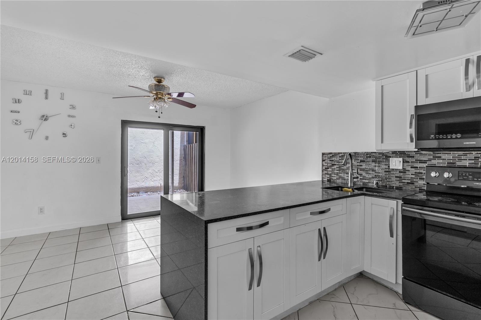 5375 W 23rd Ct # 10 Unit: 14-10