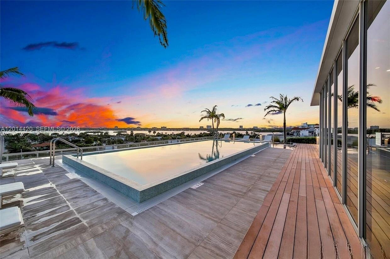 9940 W Bay Harbor Dr Unit: 7B-S