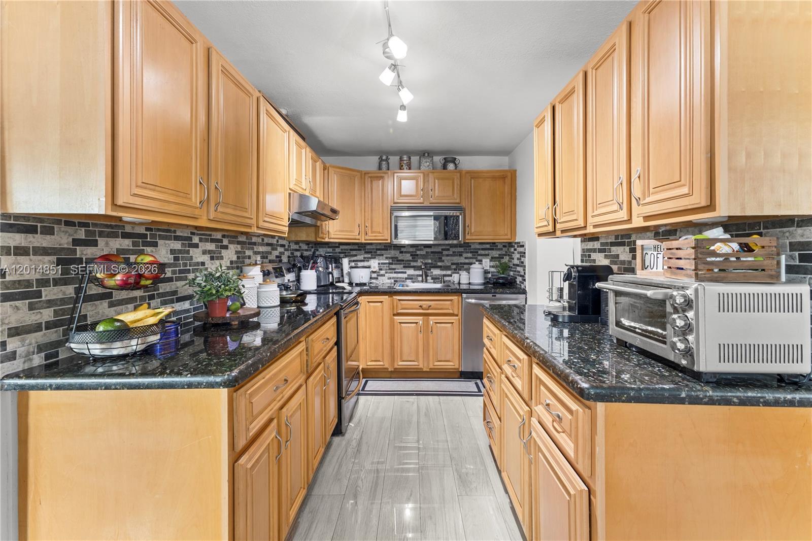 4230 SW 111th Ave