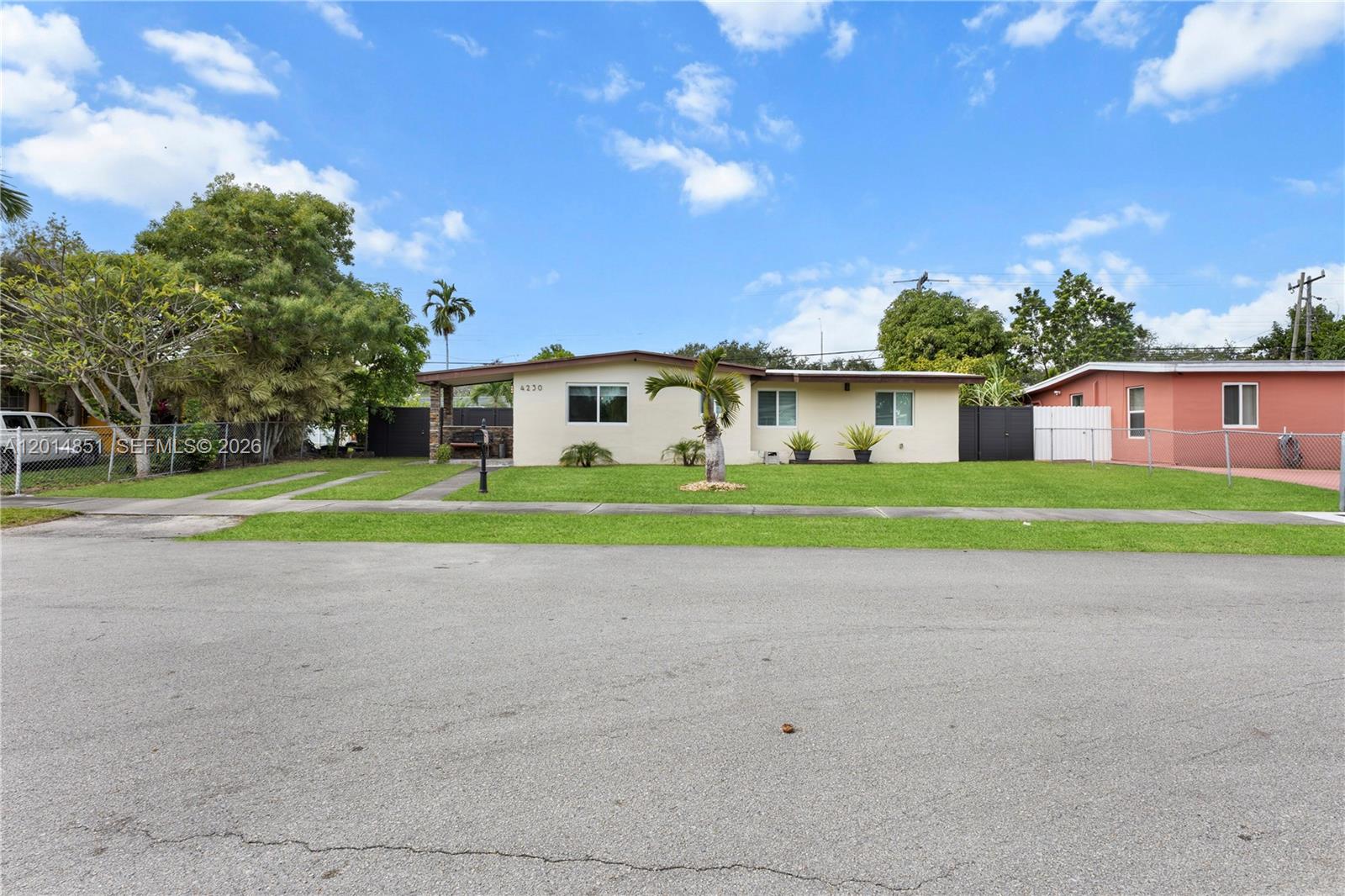 4230 SW 111th Ave