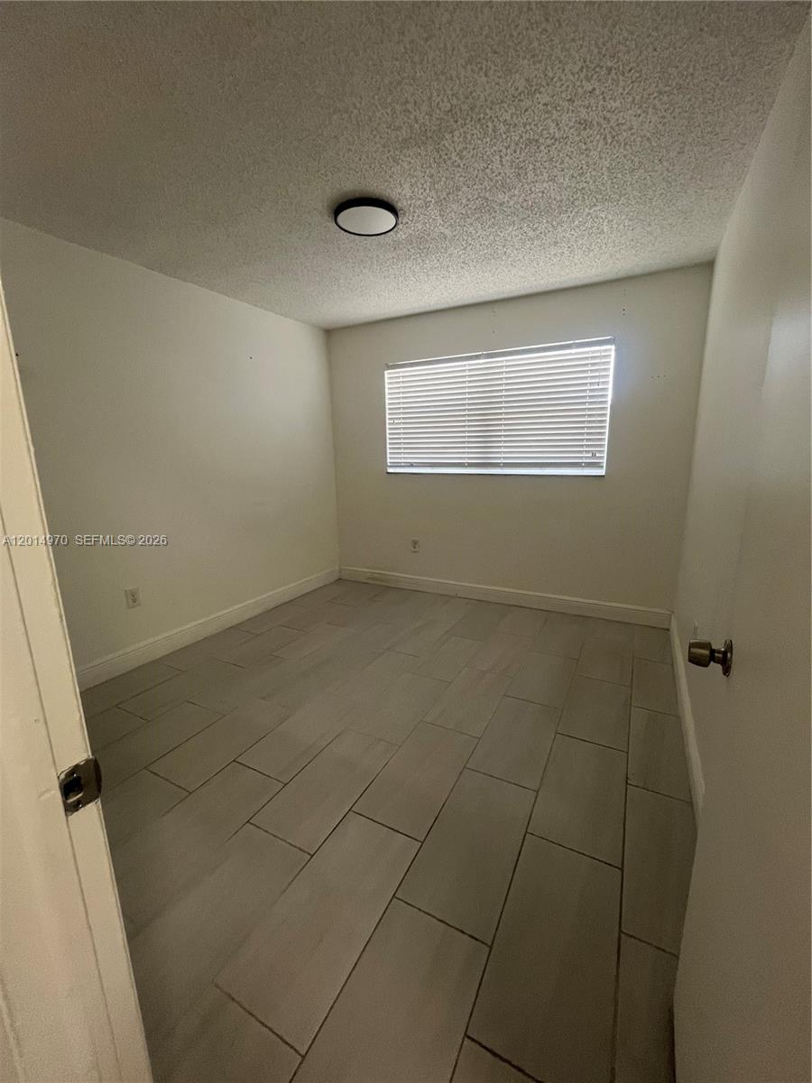 15609 SW 73rd Cir Ter # 12 Unit: 8-12