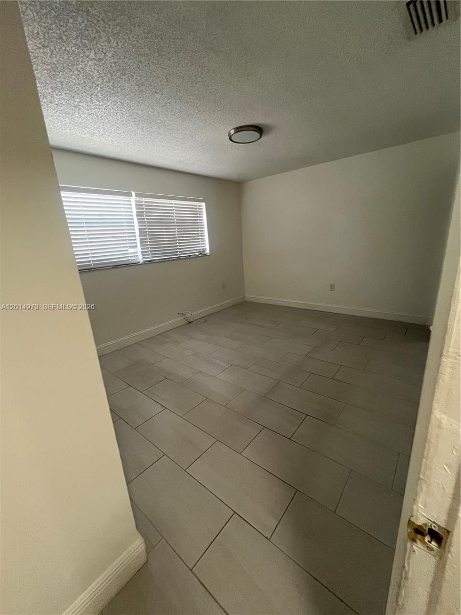 15609 SW 73rd Cir Ter # 12 Unit: 8-12