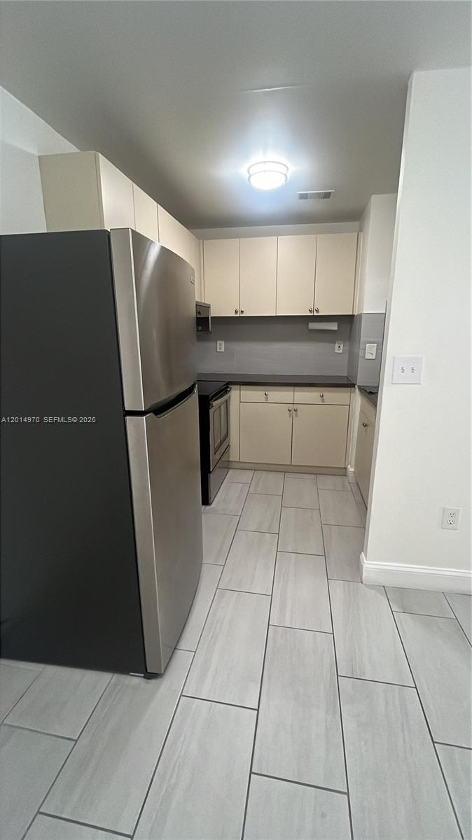 15609 SW 73rd Cir Ter # 12 Unit: 8-12