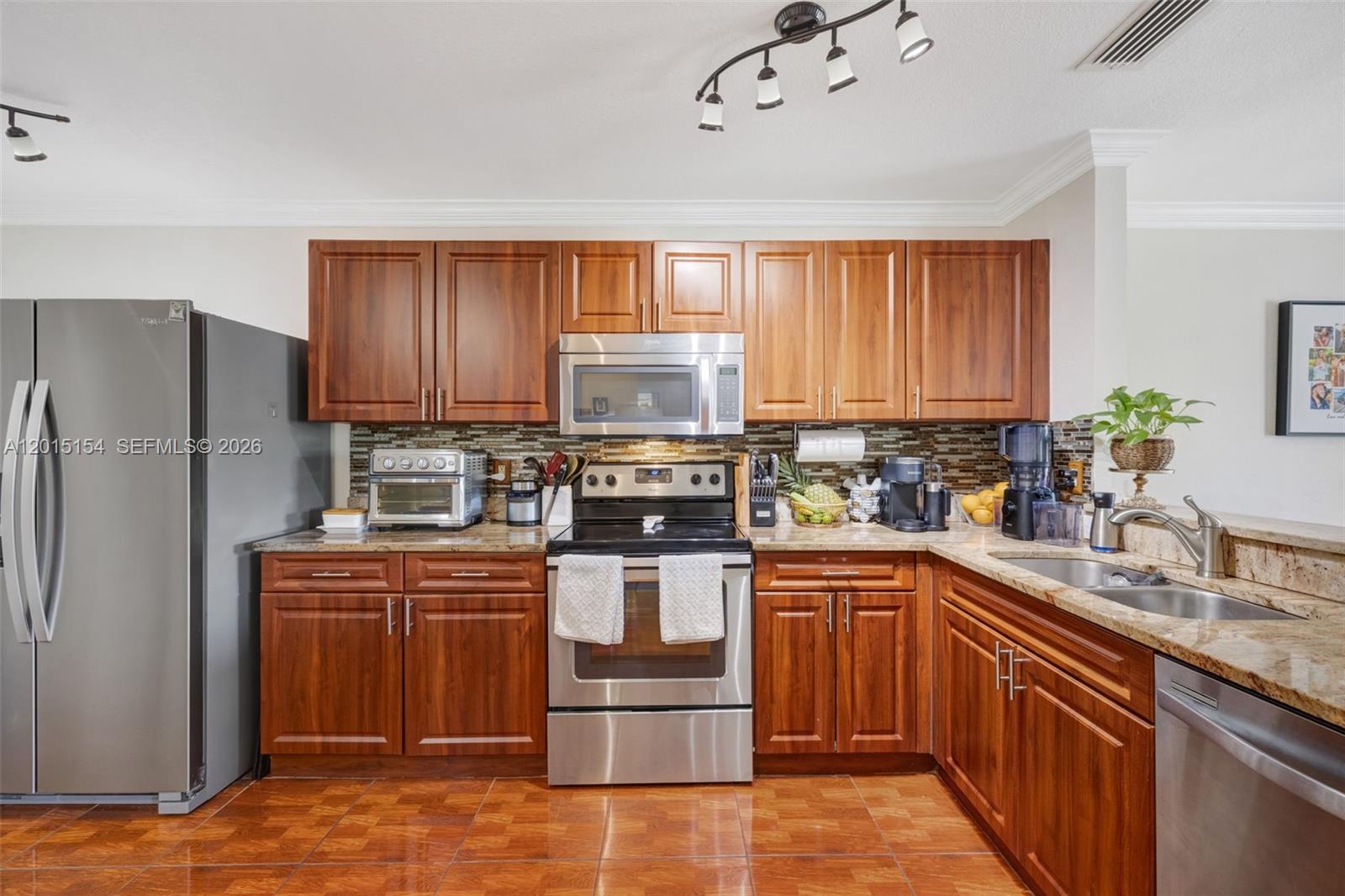 9288 NW 55th St