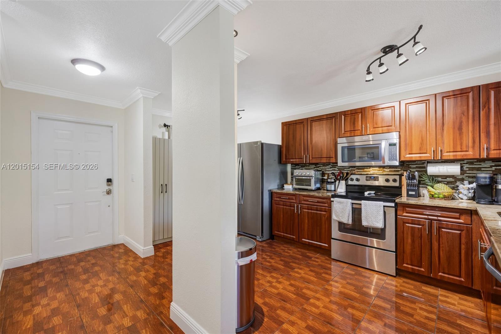 9288 NW 55th St