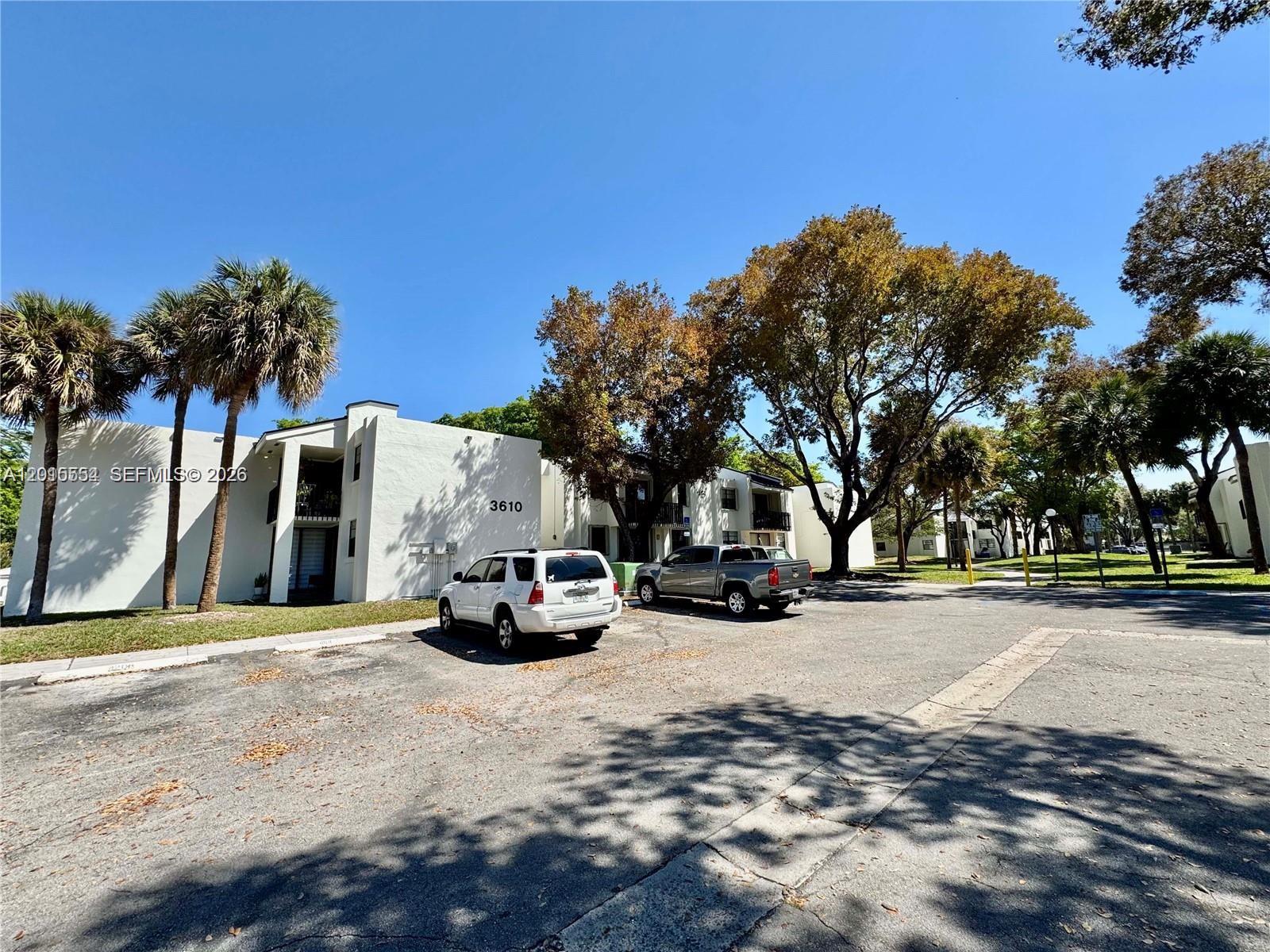 3610 SW 114th Ave # 202 Unit: 4-202