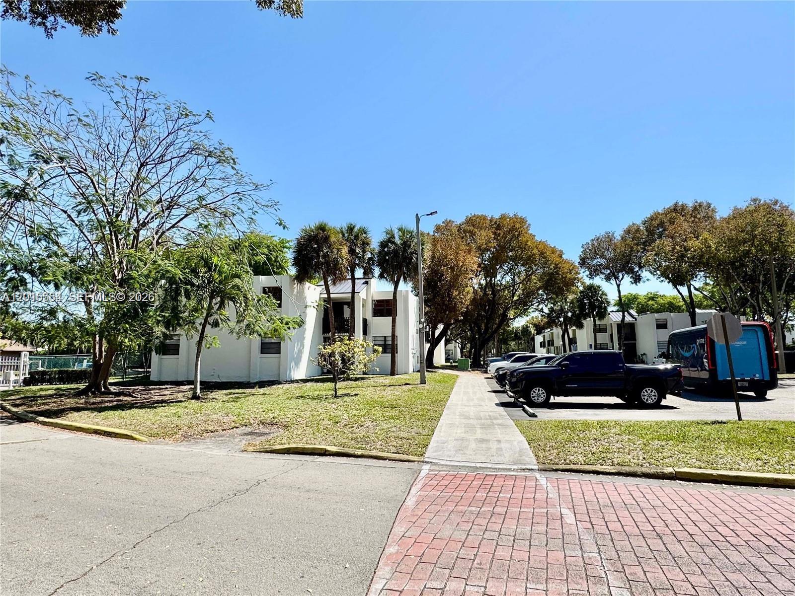 3610 SW 114th Ave # 202 Unit: 4-202