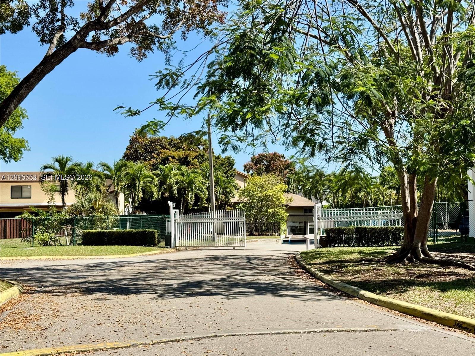 3610 SW 114th Ave # 202 Unit: 4-202