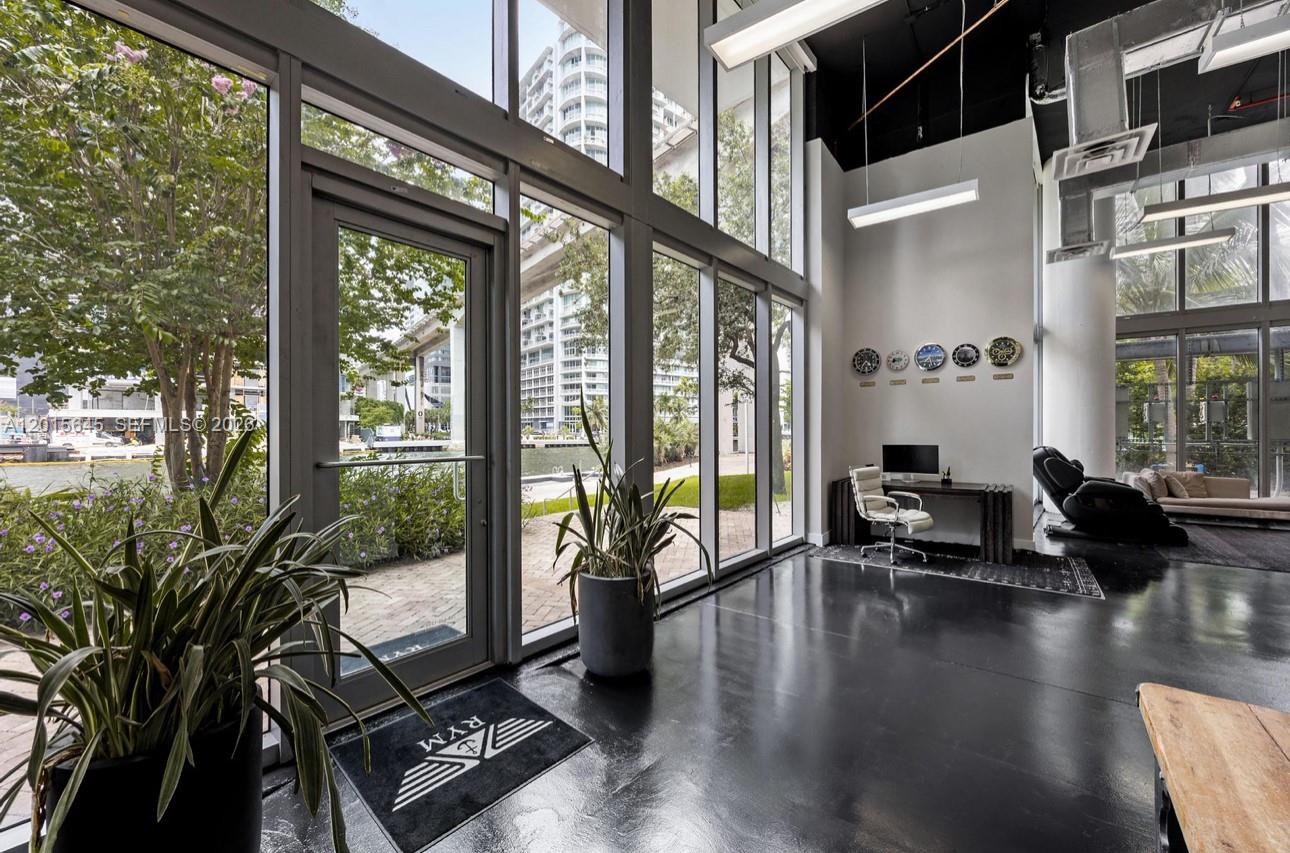 92 SW 3rd St Unit: CU1B
