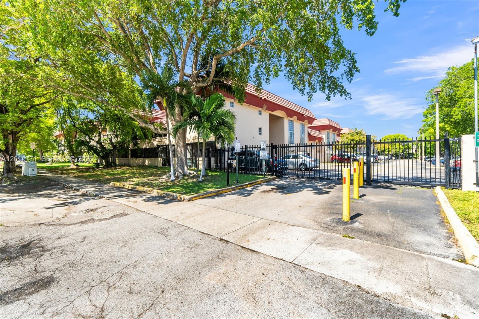 10903 N Kendall Dr # 222