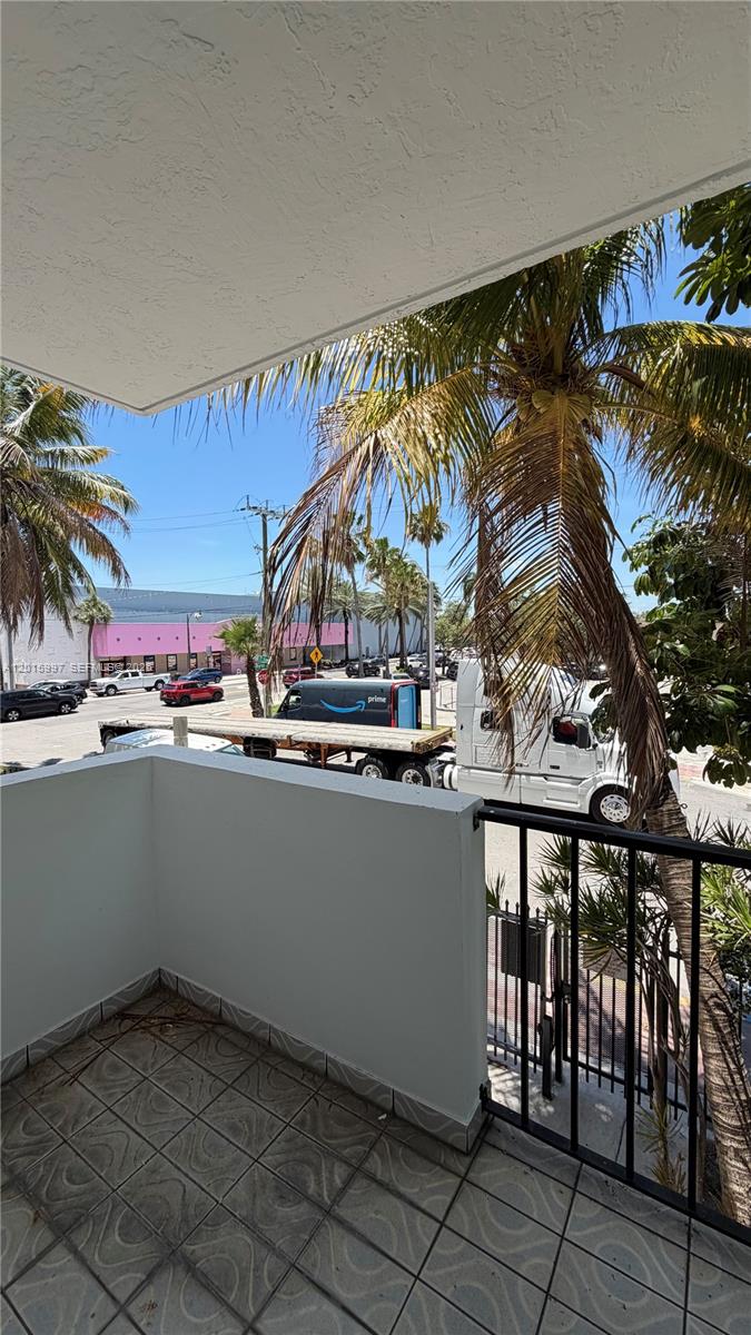 7101 Byron Ave # 201