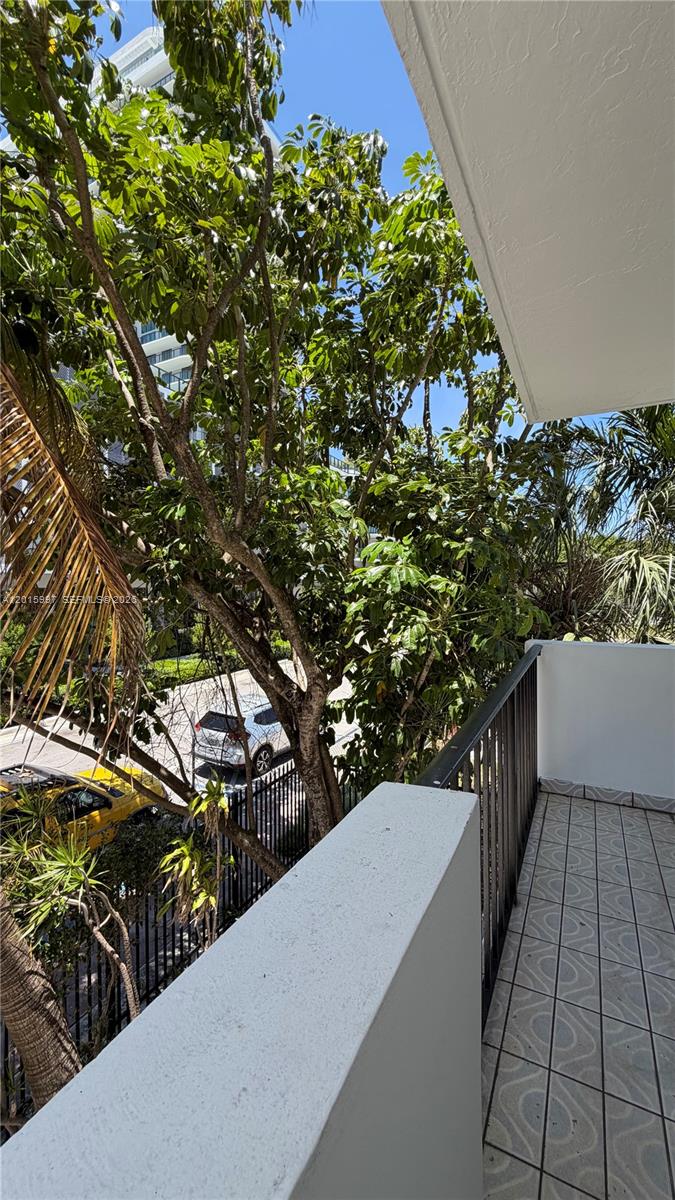 7101 Byron Ave # 201