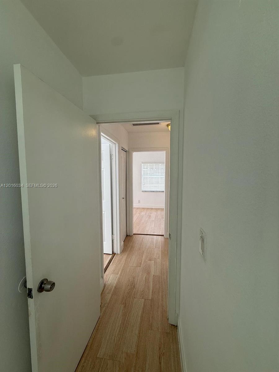 11143 E Model Cir E