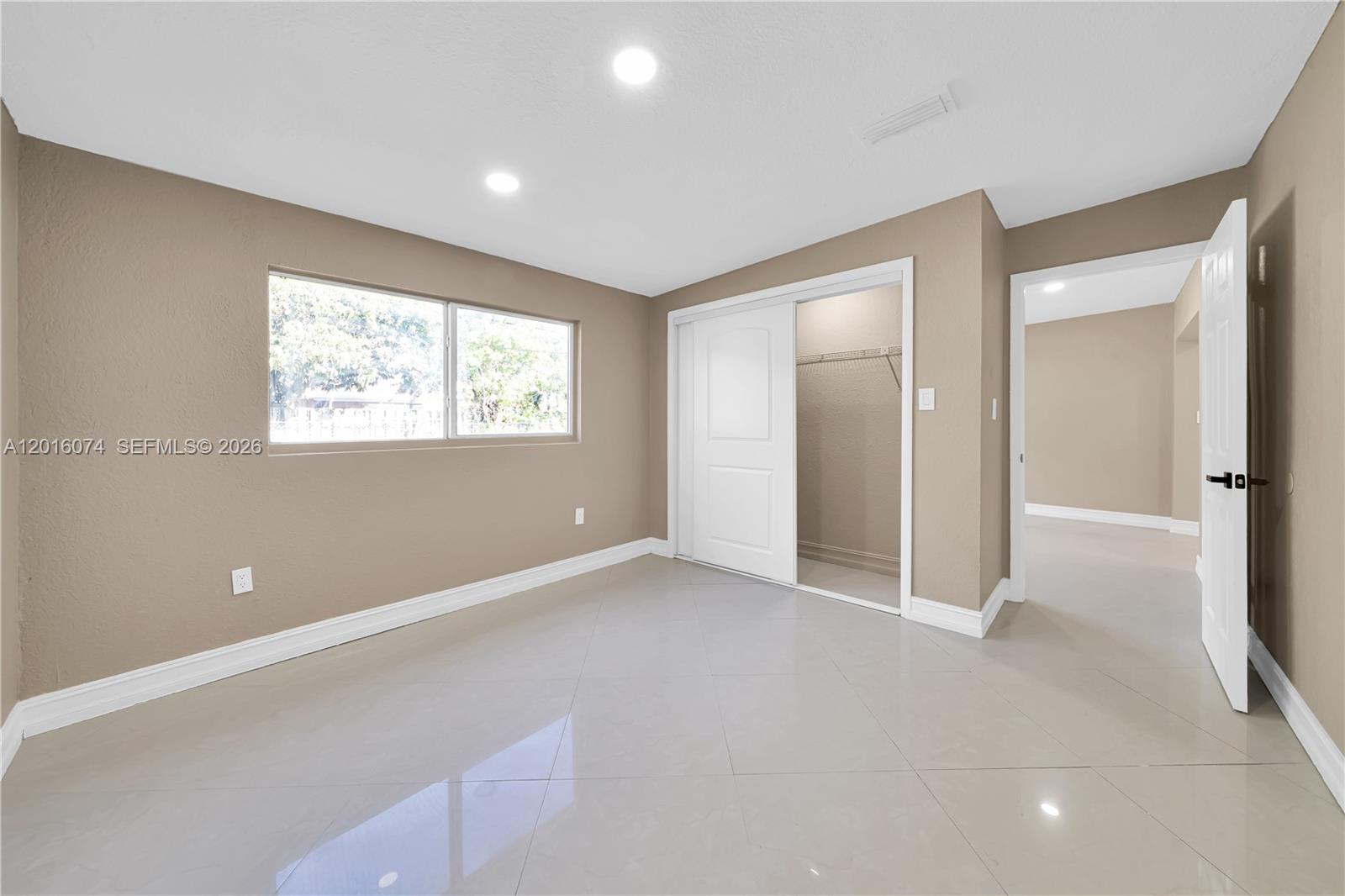 2512 Alcazar Dr