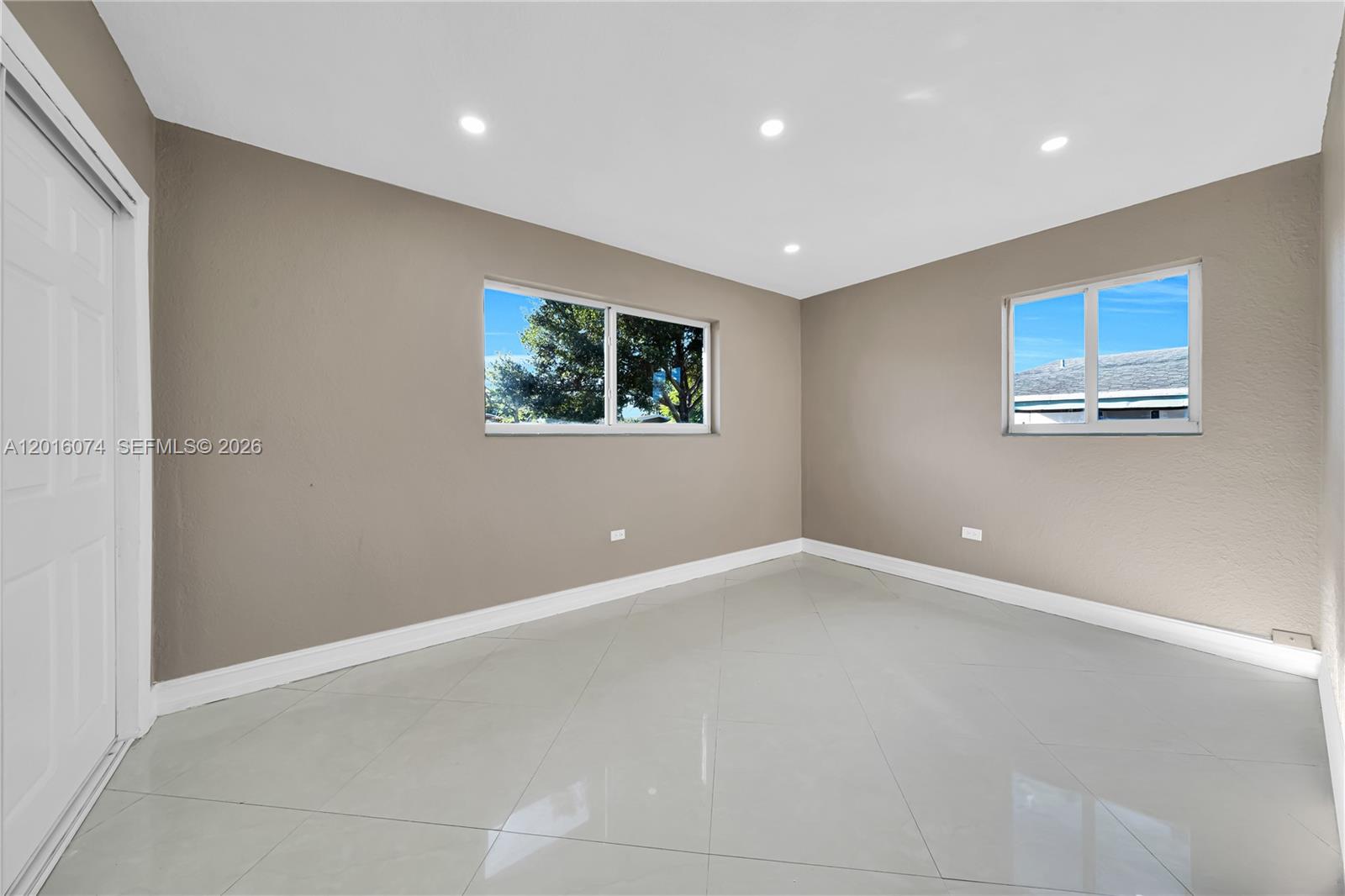 2512 Alcazar Dr