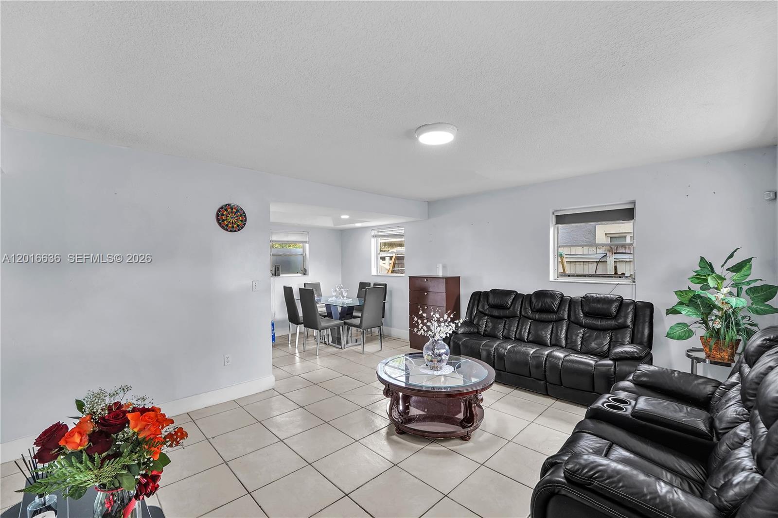 900 N 70th Ave