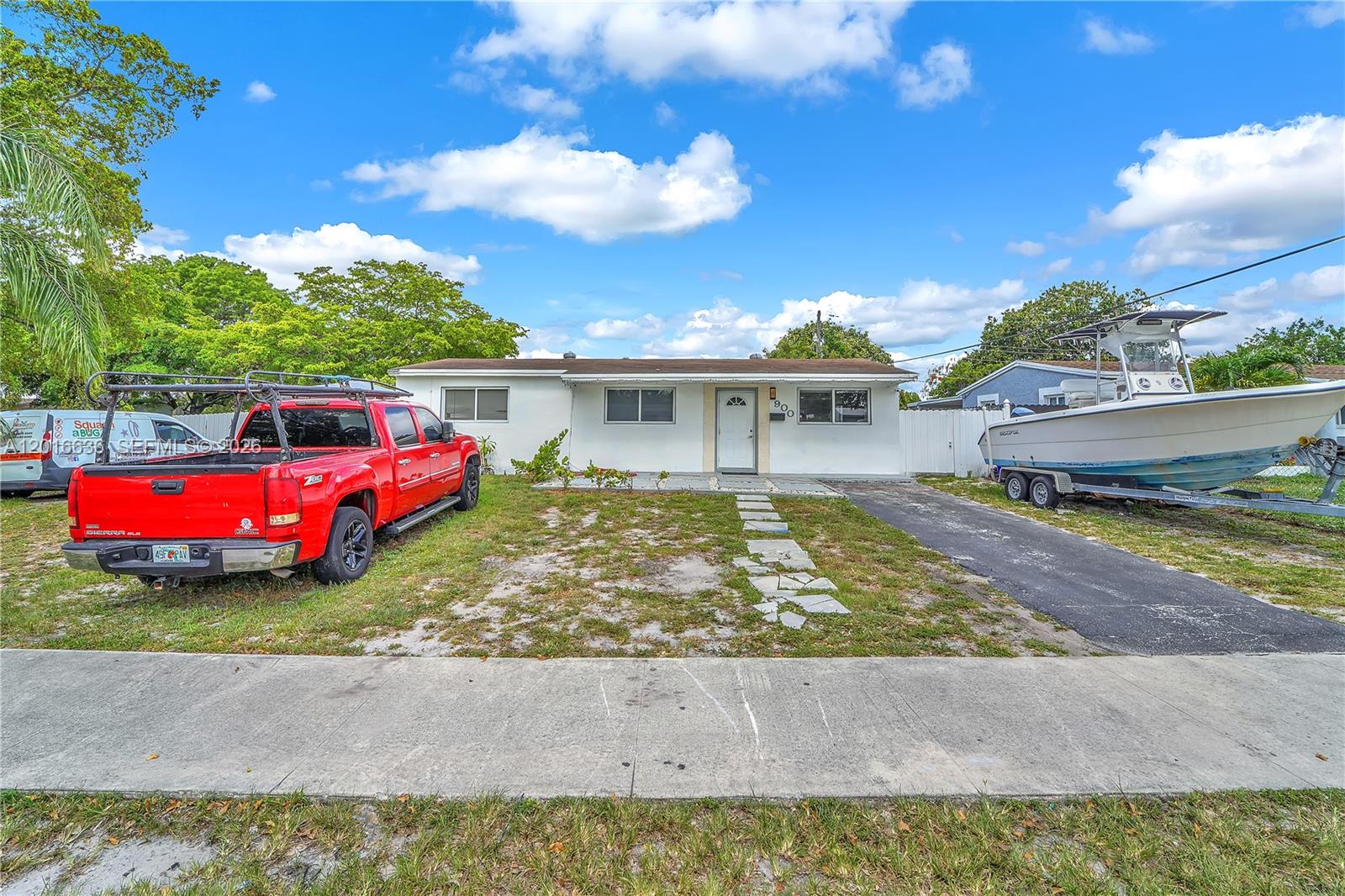 900 N 70th Ave