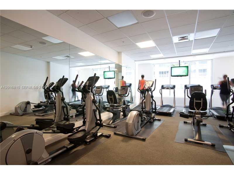 1750 N BAYSHORE DR # 2412