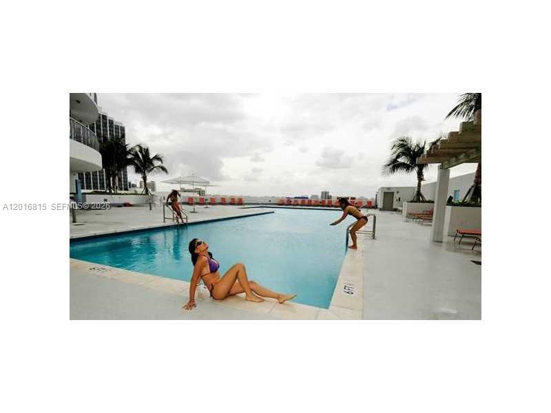 1750 N BAYSHORE DR # 2412