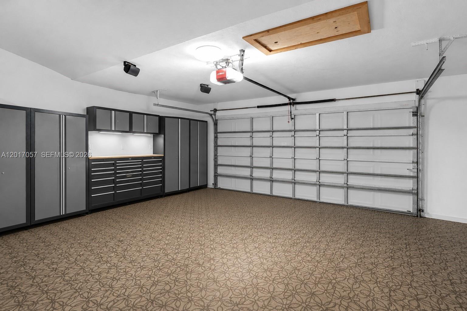 9470 NW 33rd Mnr