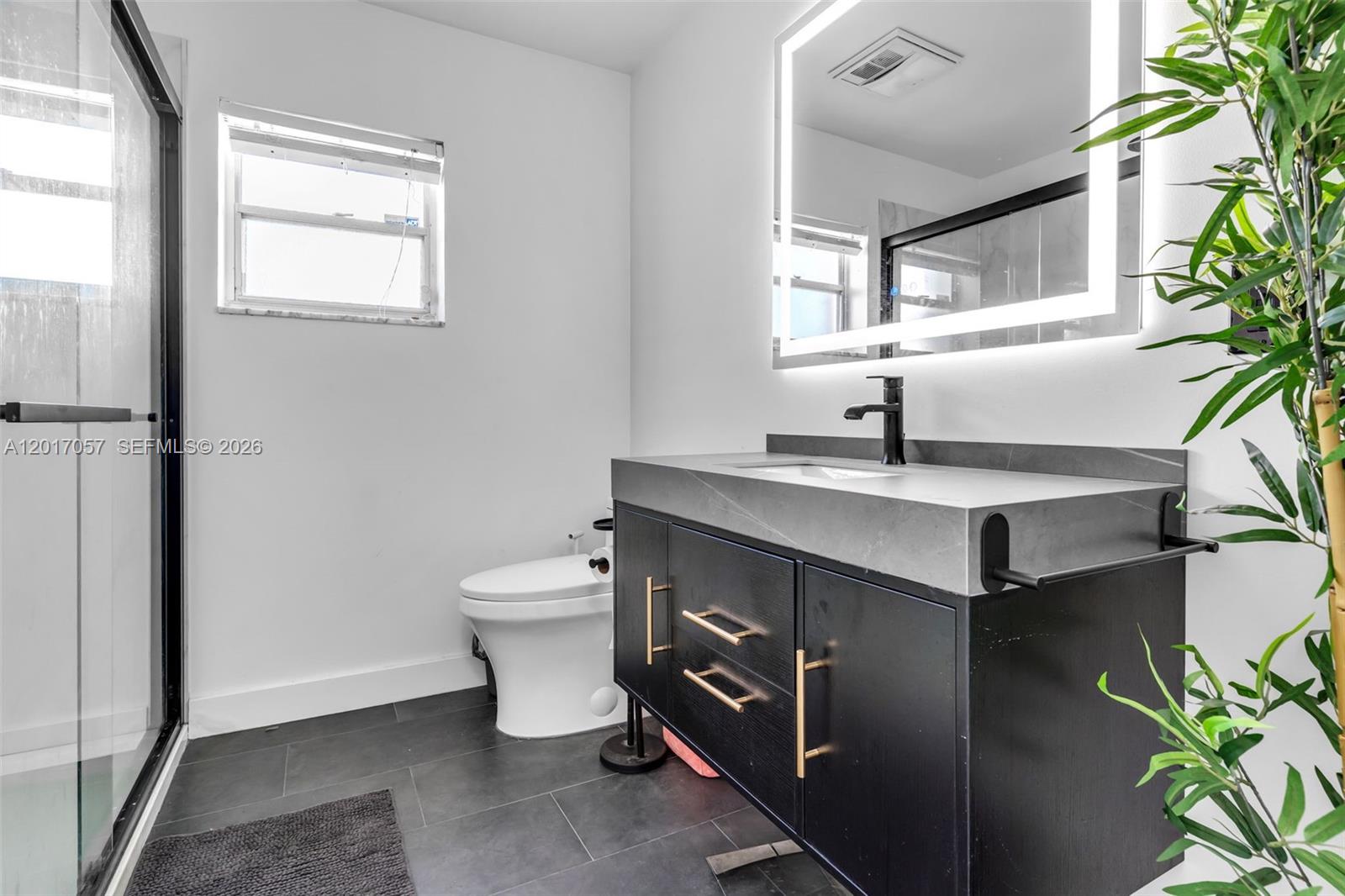 9470 NW 33rd Mnr