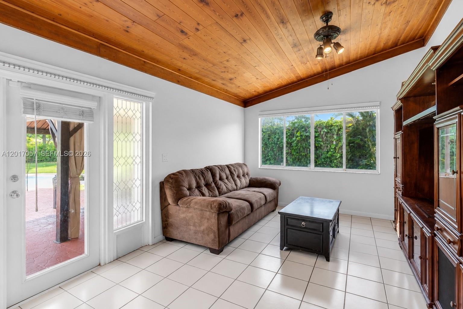 9470 NW 33rd Mnr