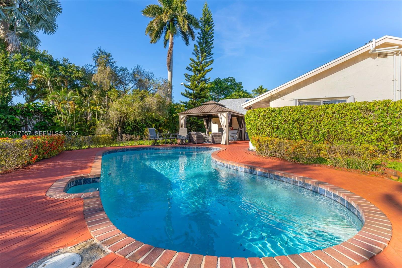 9470 NW 33rd Mnr