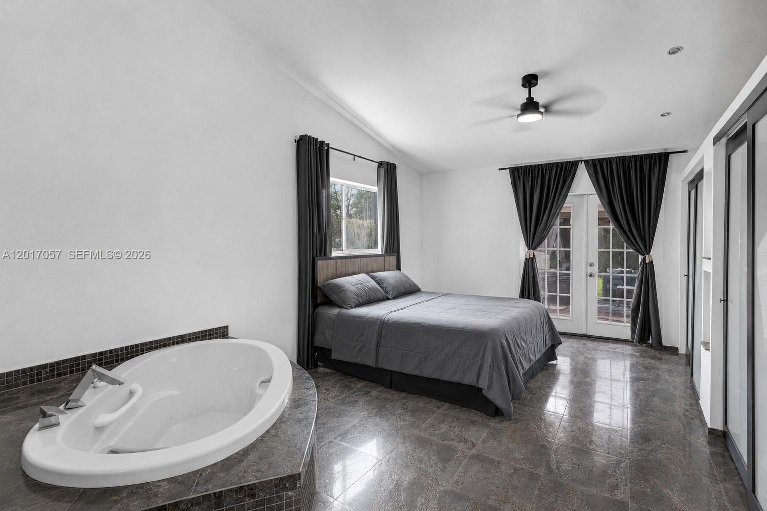 9470 NW 33rd Mnr