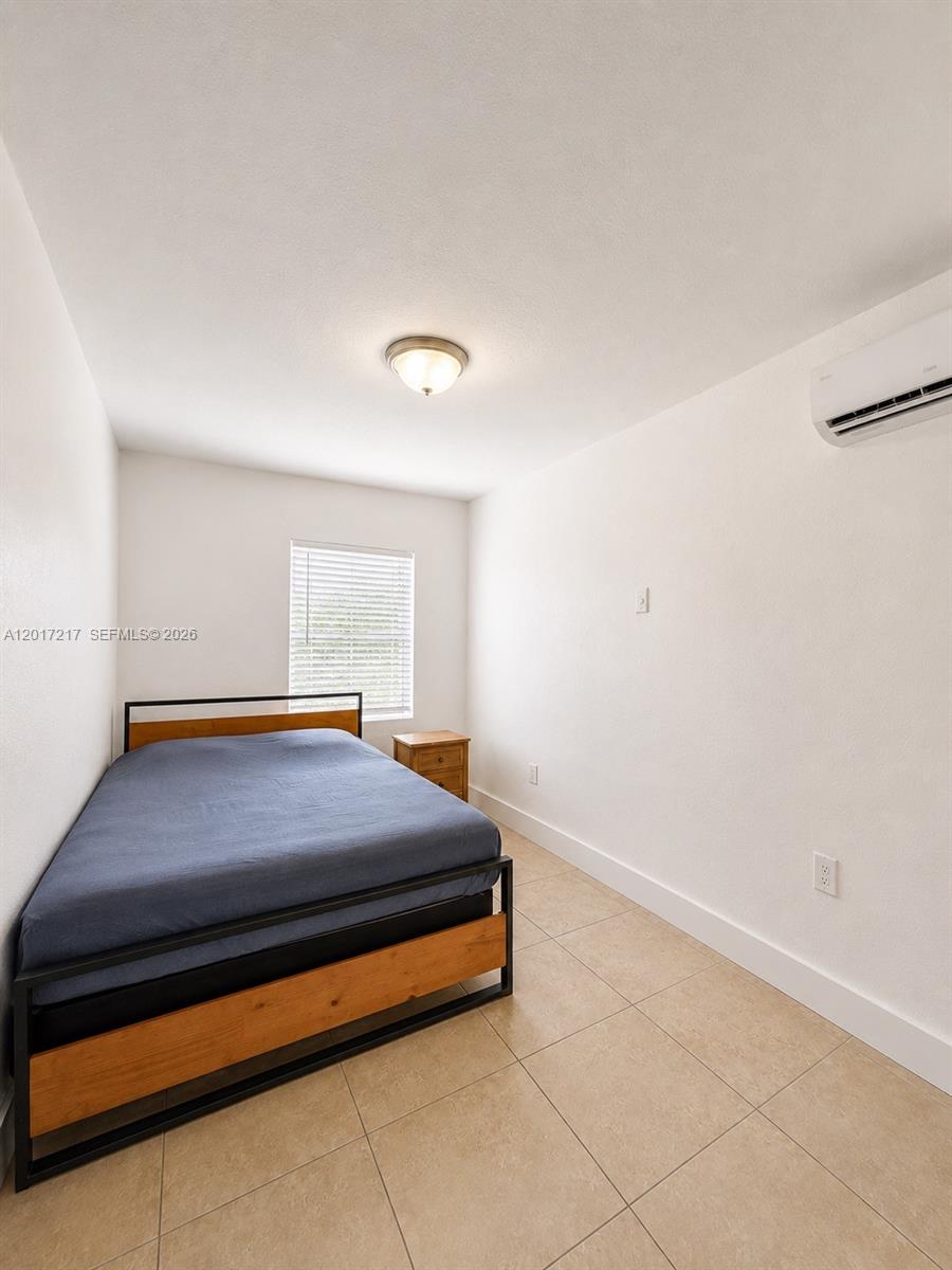 127 NW 47th Ter # N2