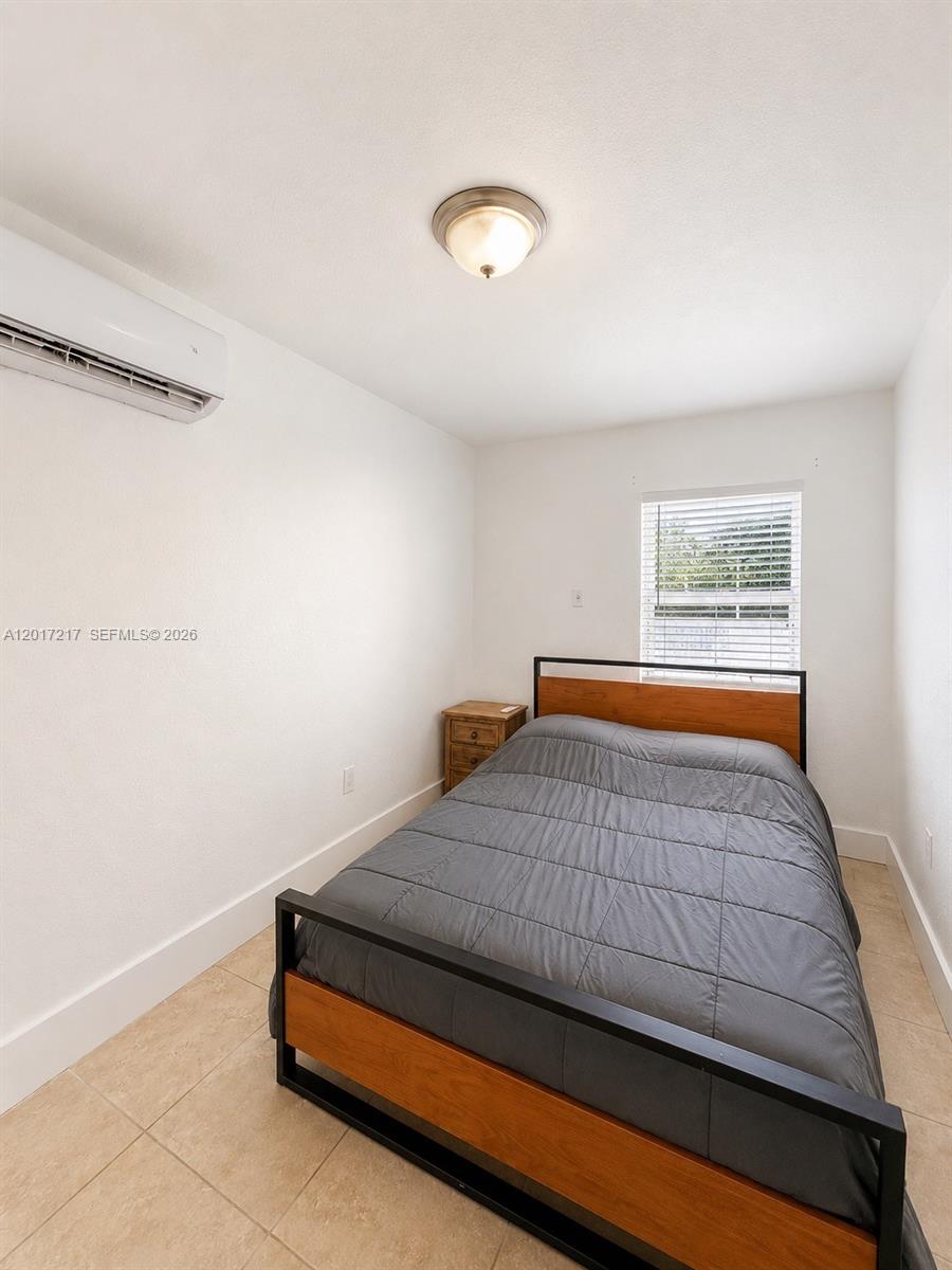 127 NW 47th Ter # N2