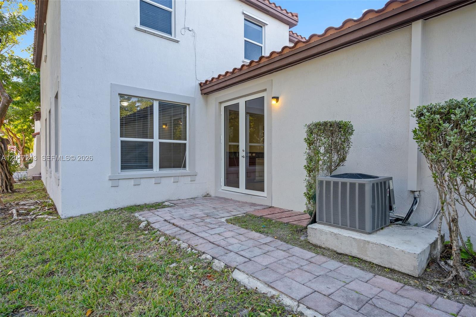 9243 SW 170th Ave