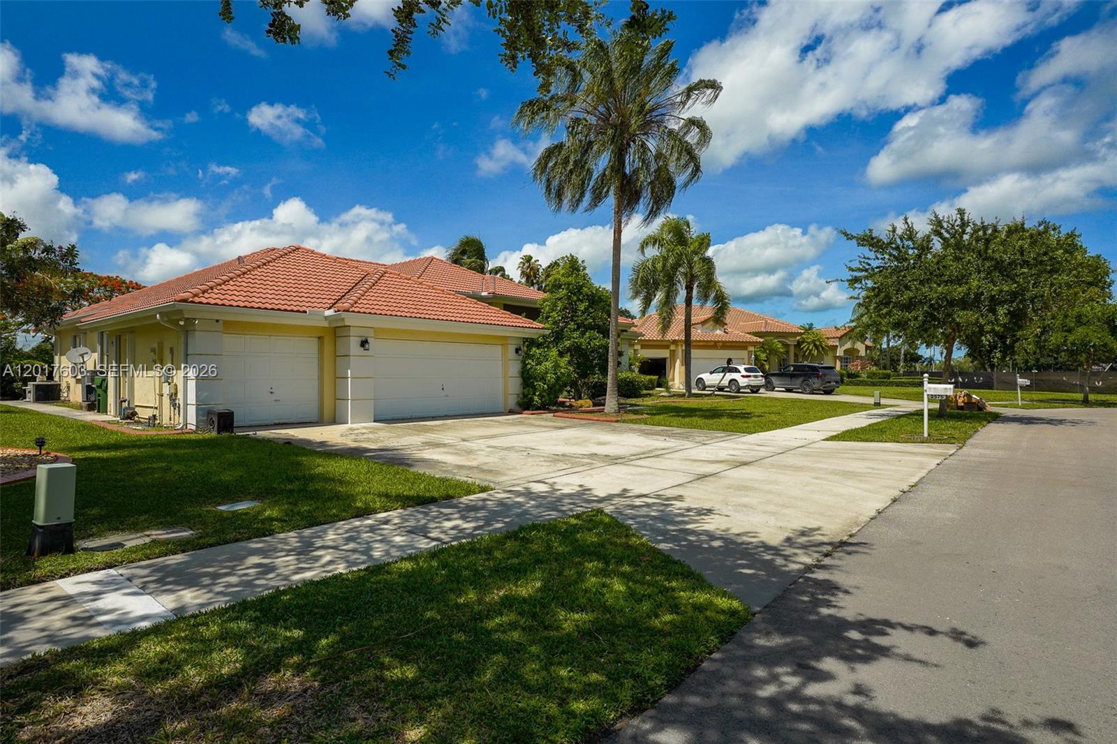 2575 Muirfield Ter