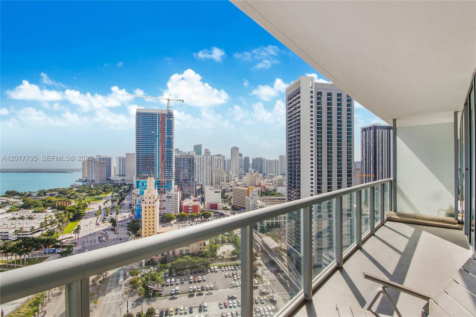 888 Biscayne Blvd # 2705