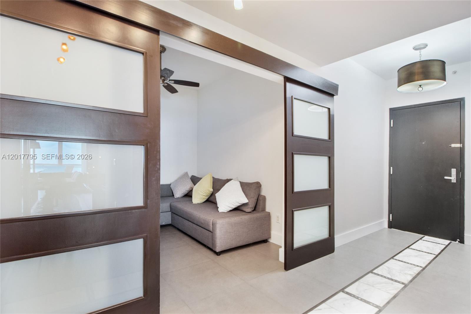 888 Biscayne Blvd # 2705