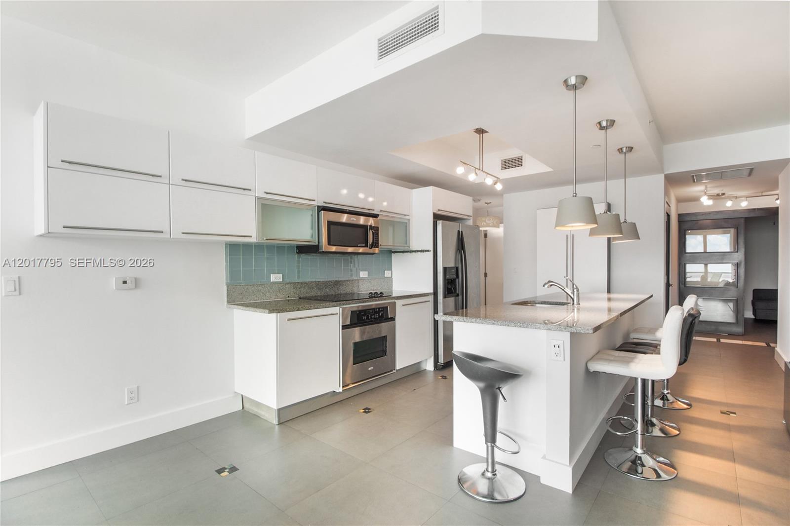 888 Biscayne Blvd # 2705
