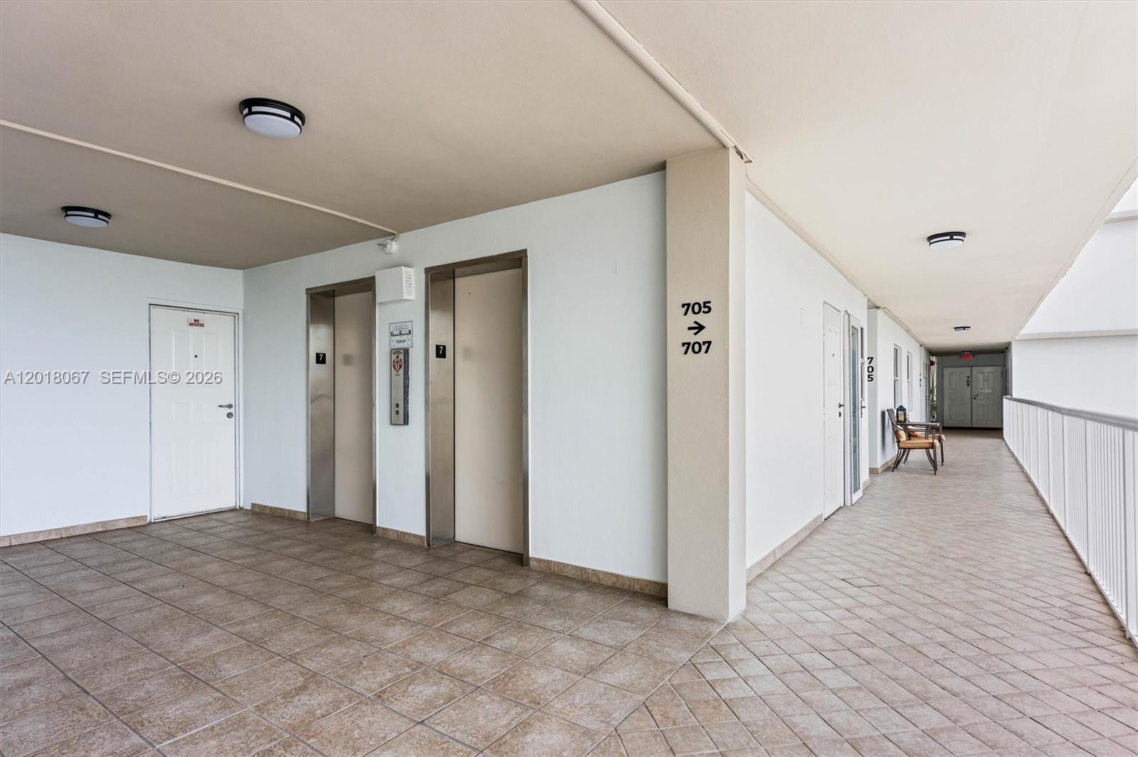 121 Golden Isles Dr # 707