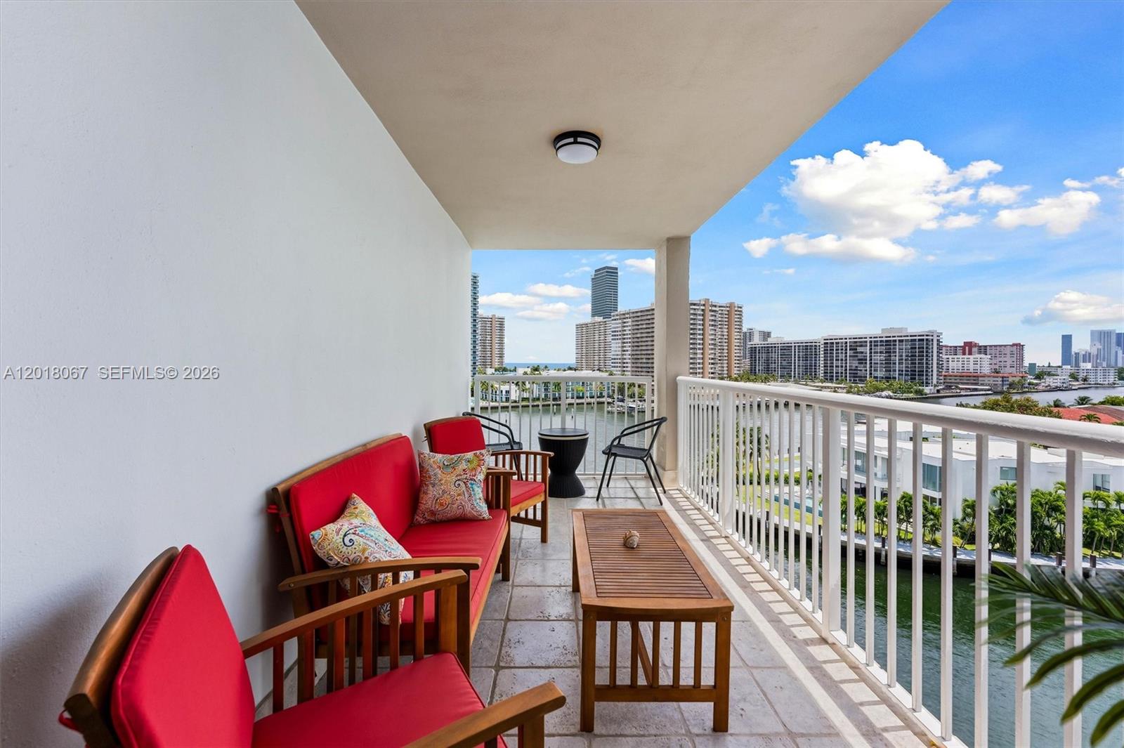 121 Golden Isles Dr # 707
