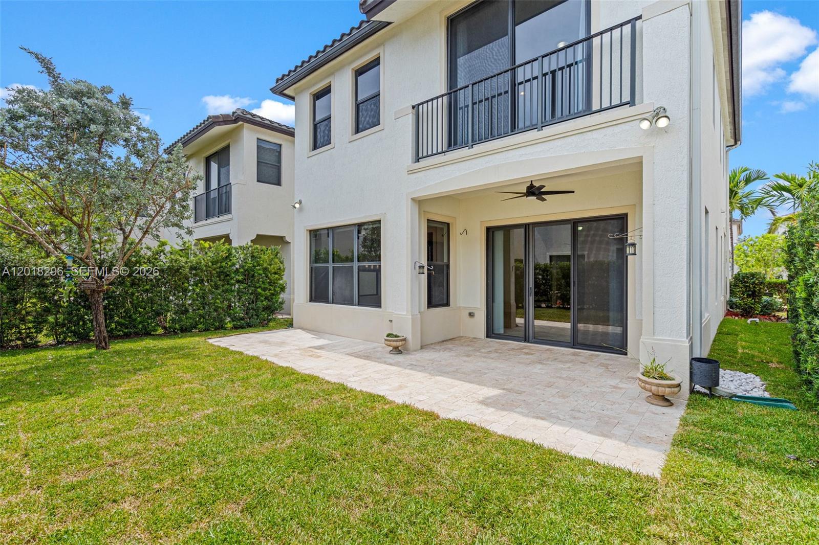 3323 W 96th Pl