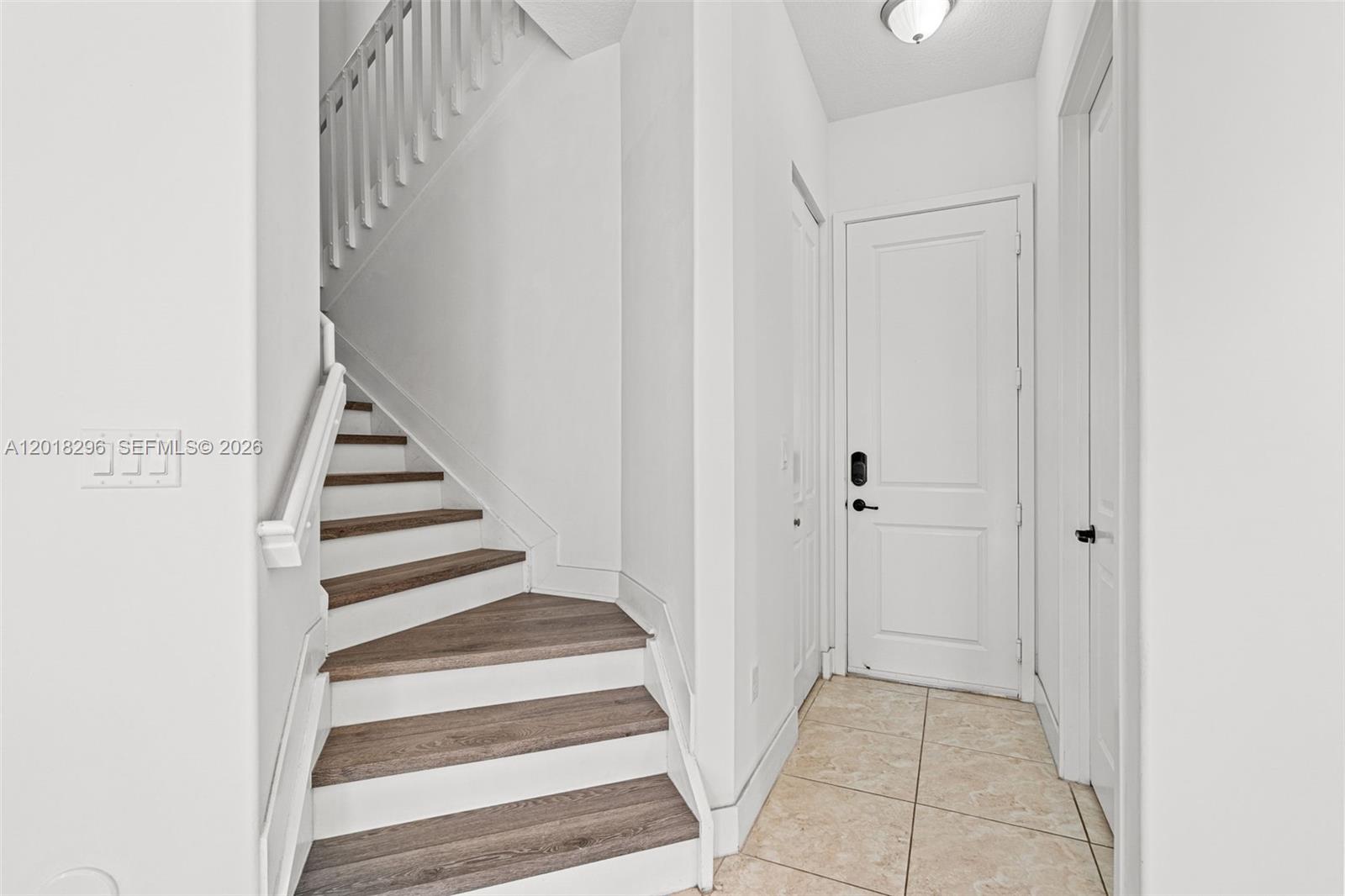 3323 W 96th Pl
