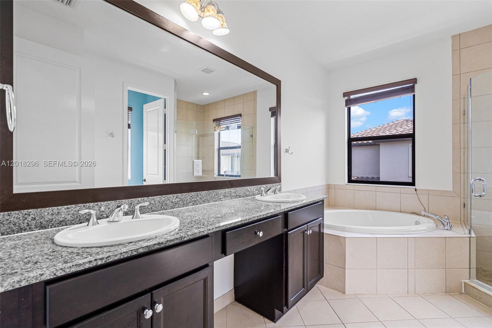 3323 W 96th Pl