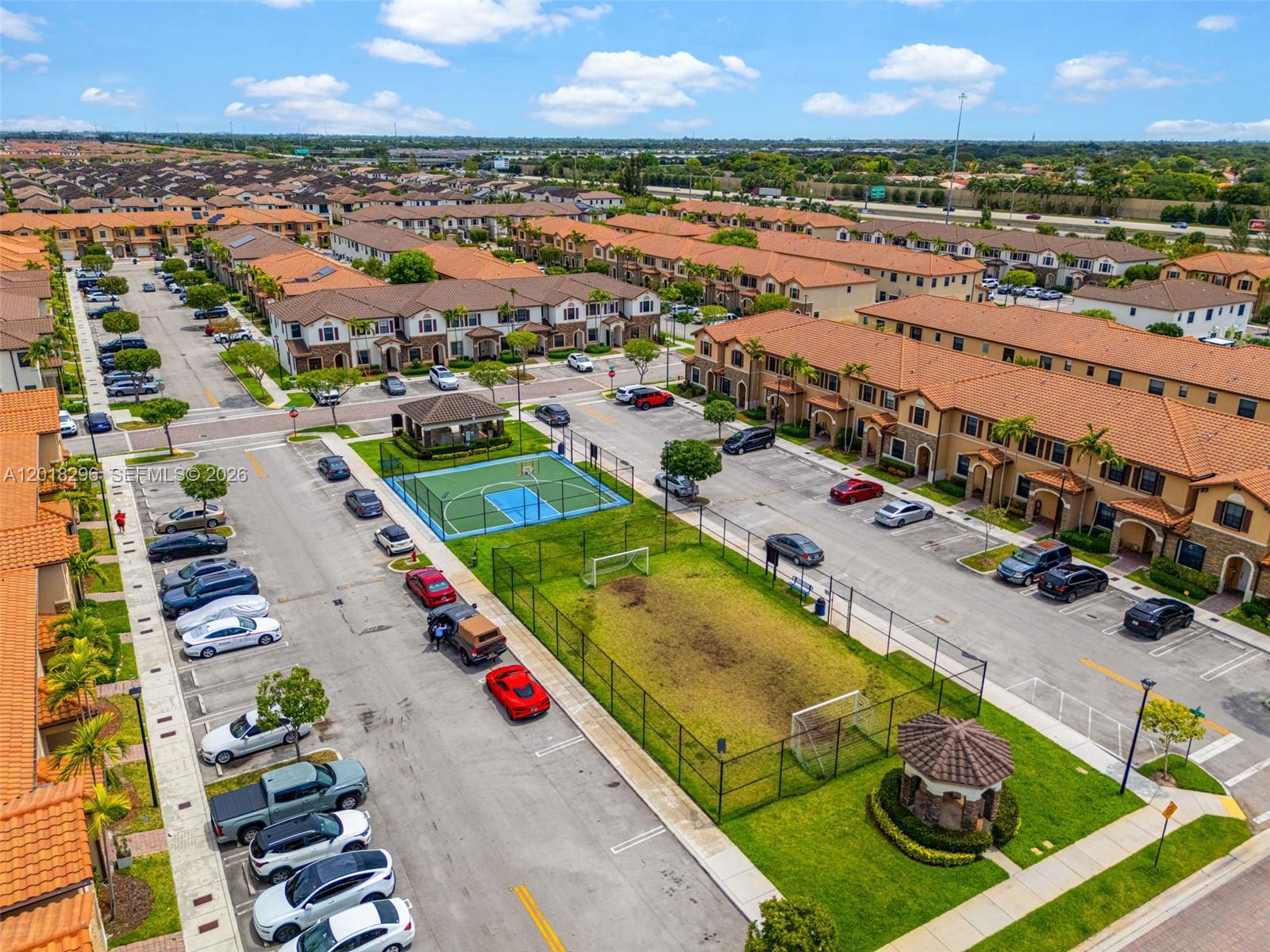3323 W 96th Pl