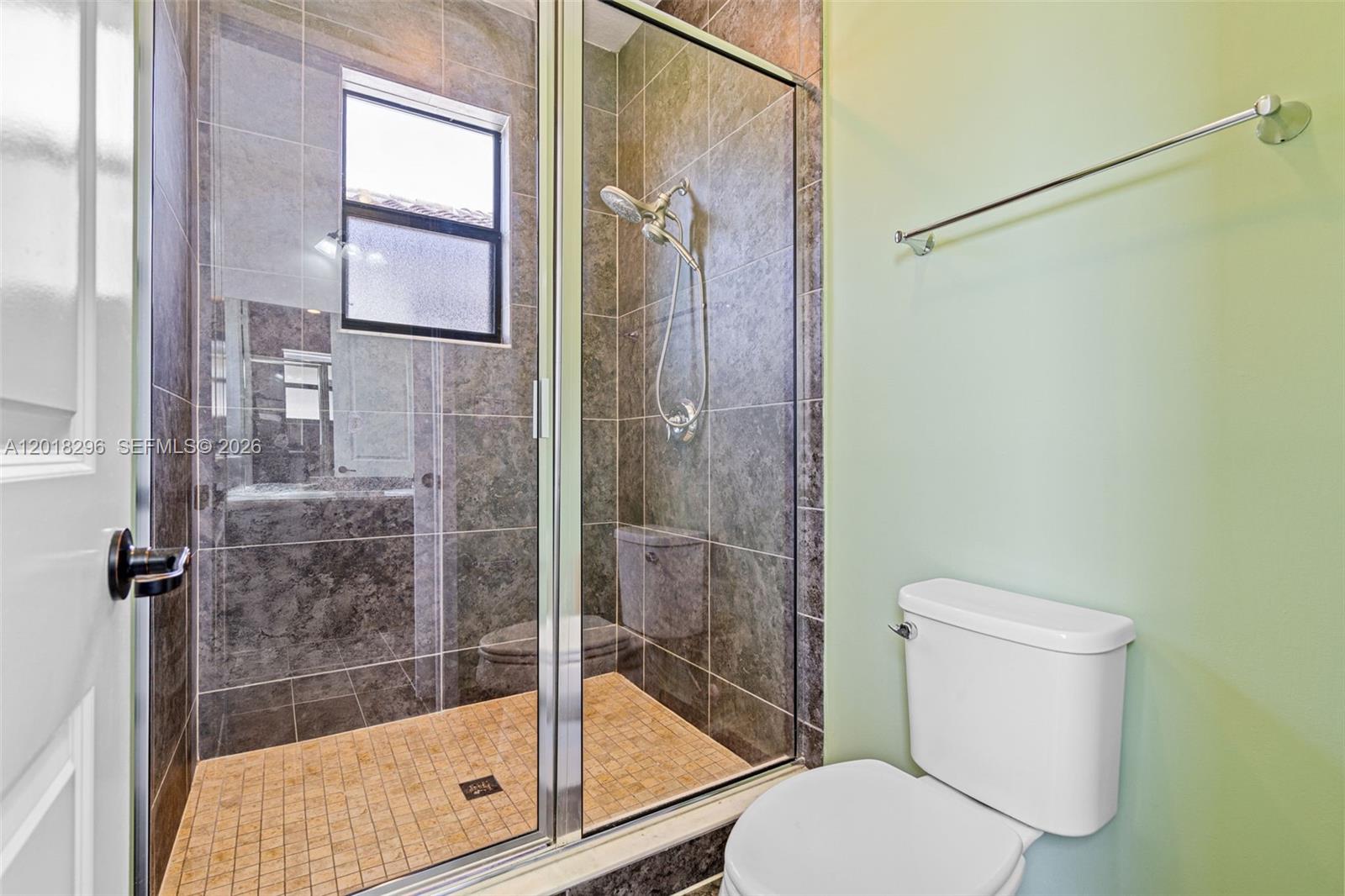3323 W 96th Pl