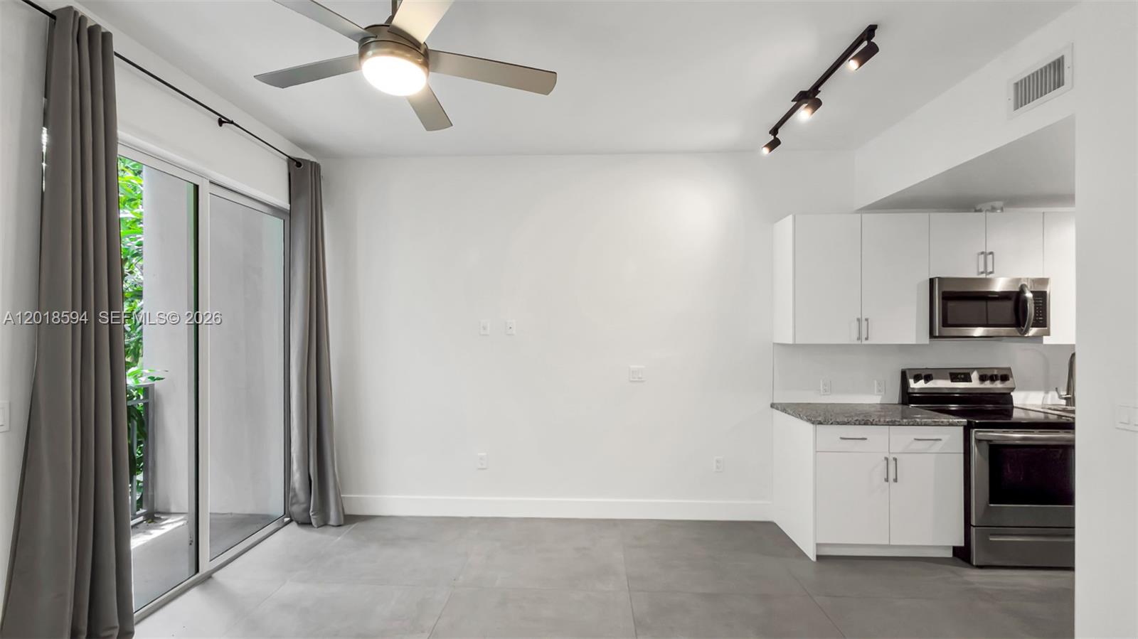 1536 NW 15th Ave # 203