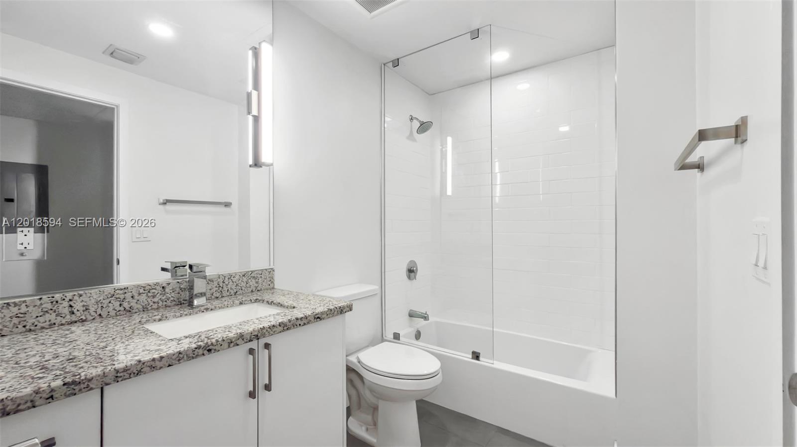 1536 NW 15th Ave # 203