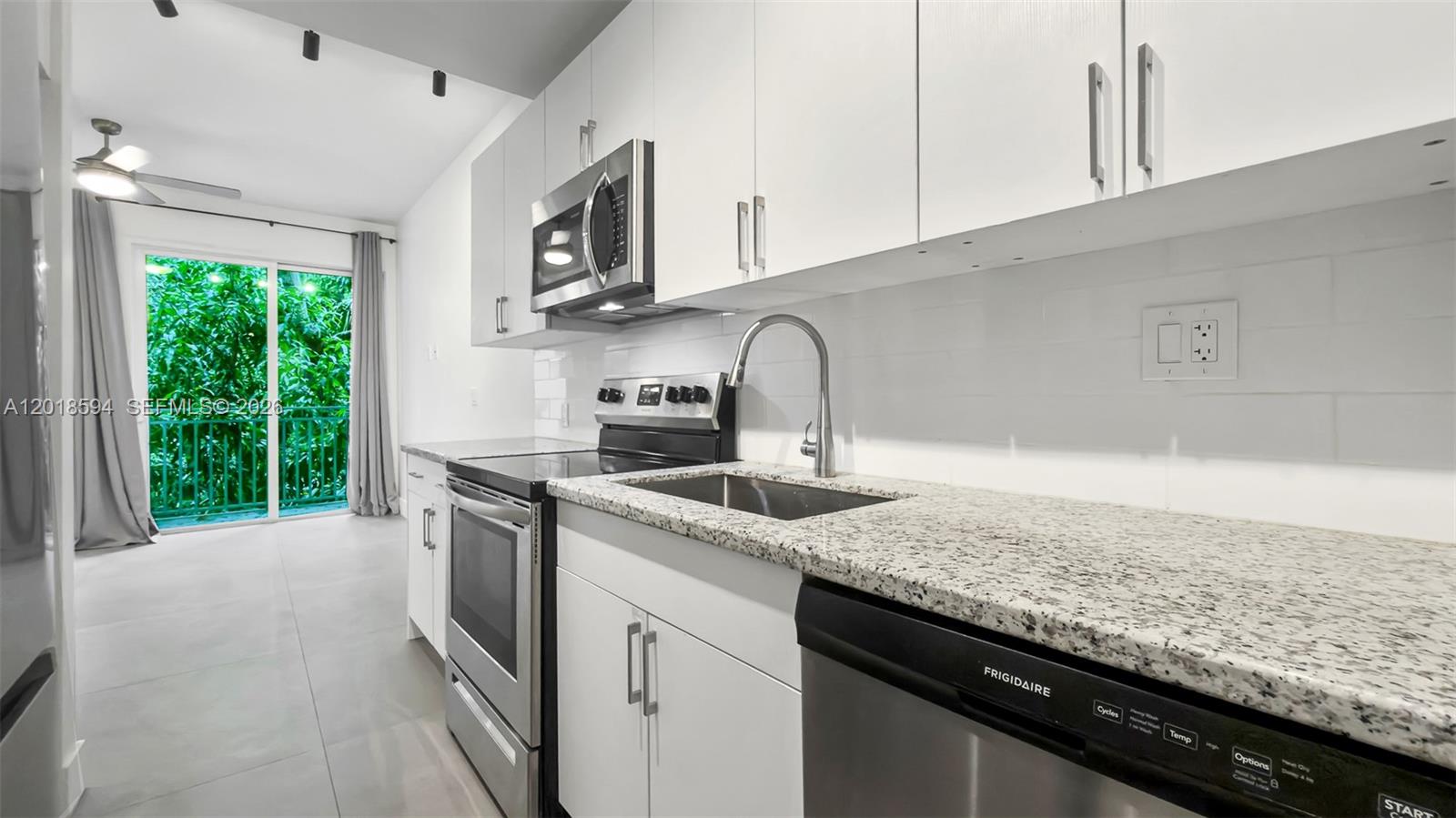 1536 NW 15th Ave # 203