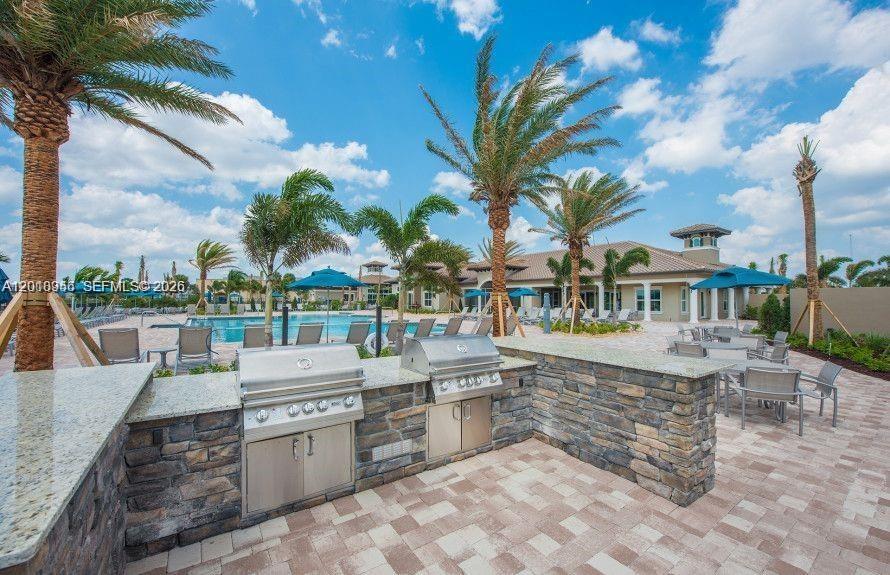 4549 W Pinehurst Trl W