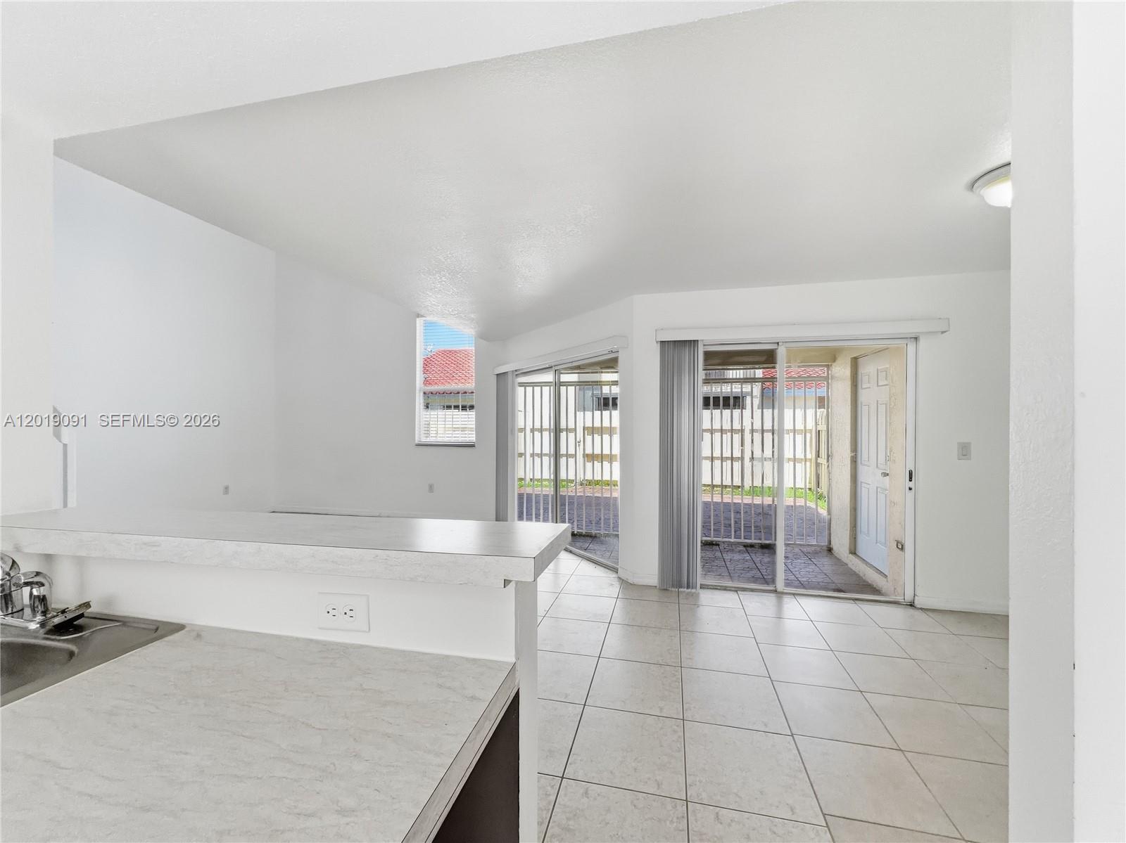 3002 San Remo Cir # 0