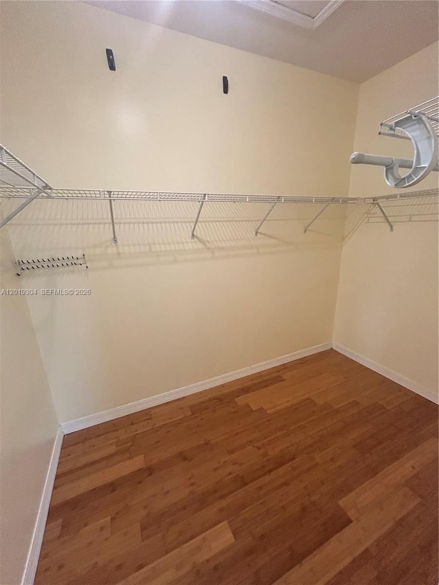254 Riverwalk Cir