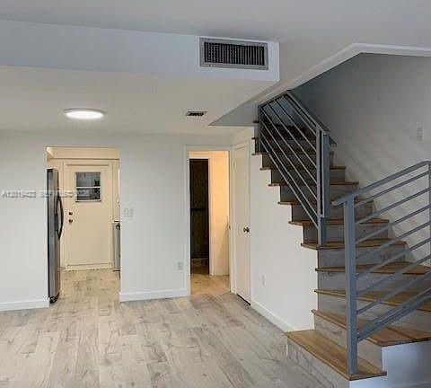 881 Ocean Dr Unit: TH11